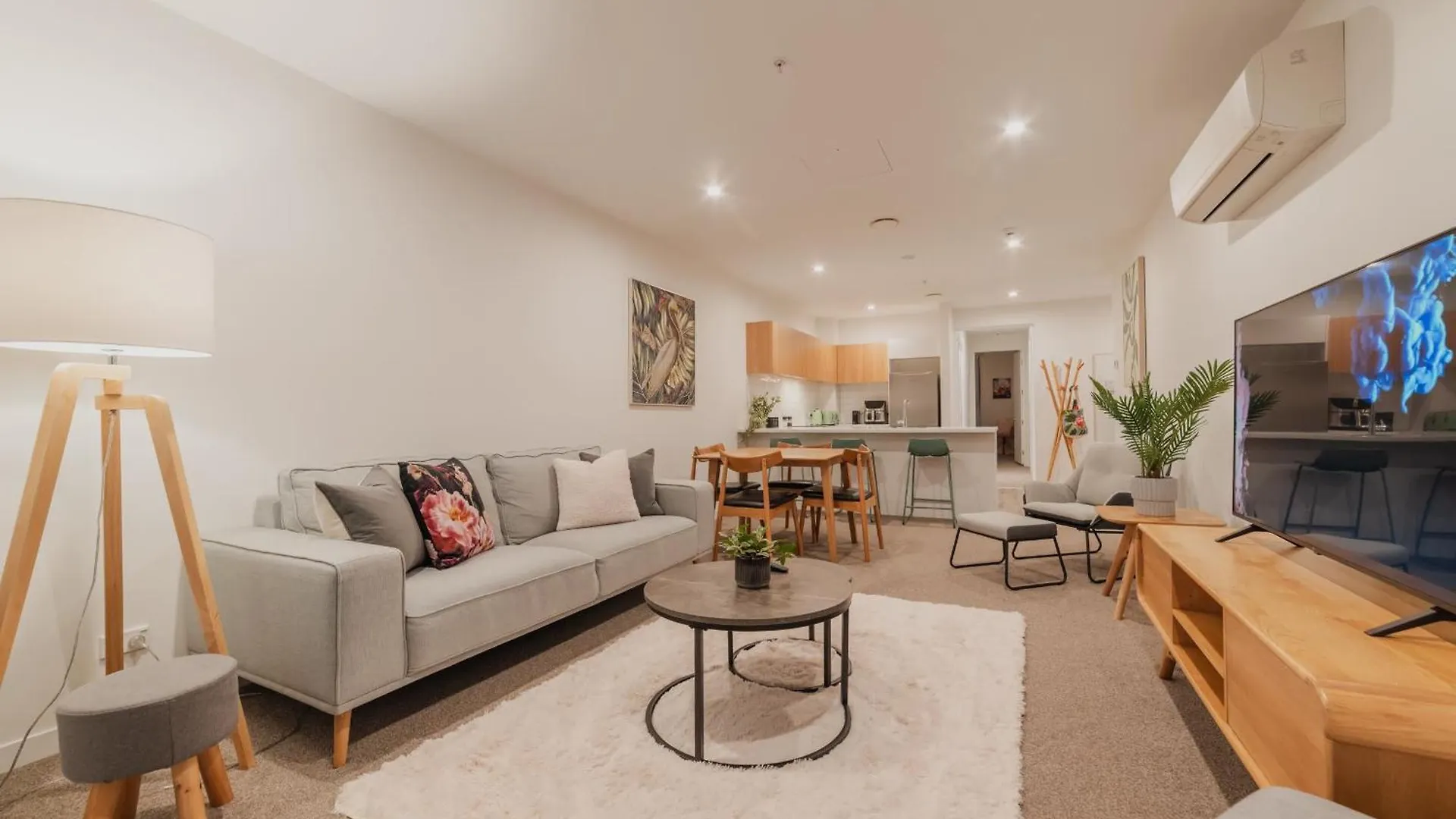 Дом отдыха Convenient City Pad - 2Br Laundry Sleeps 5 Крайстчёрч