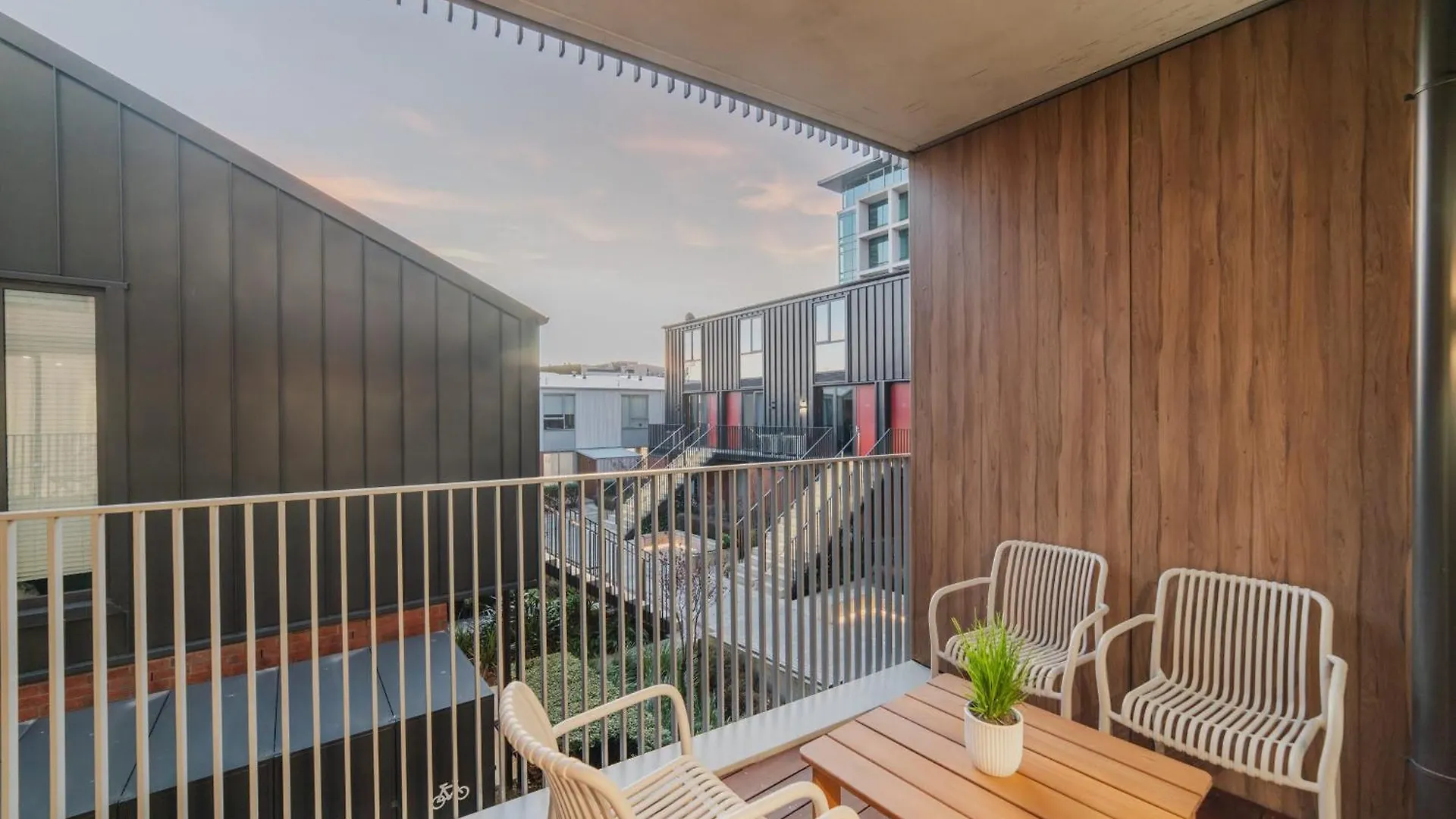 Дом отдыха Convenient City Pad - 2Br Laundry Sleeps 5 Крайстчёрч